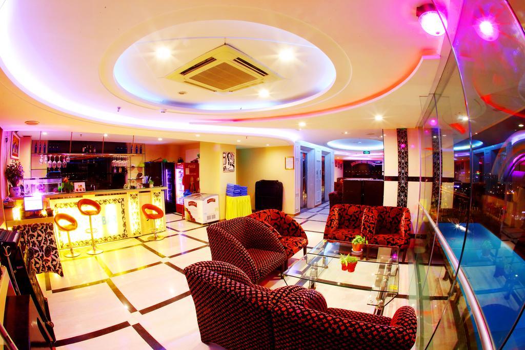 Holiday One Can Tho Hotel Bagian luar foto