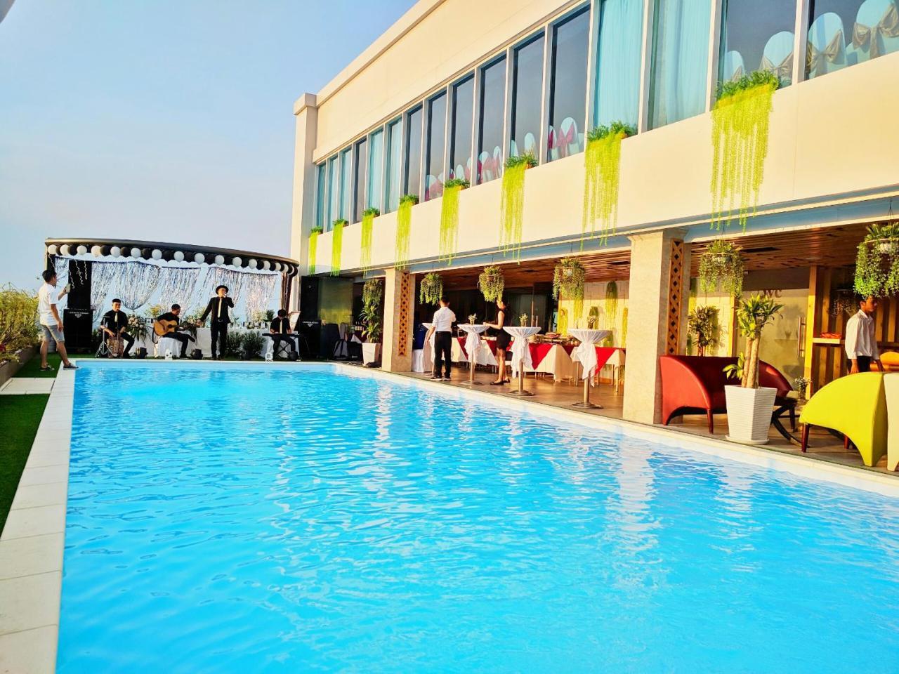 Holiday One Can Tho Hotel Bagian luar foto