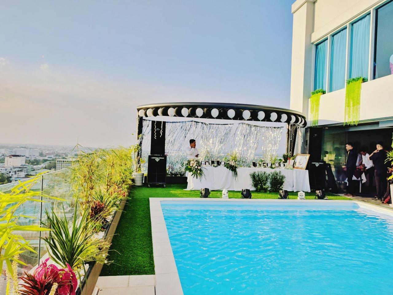 Holiday One Can Tho Hotel Bagian luar foto